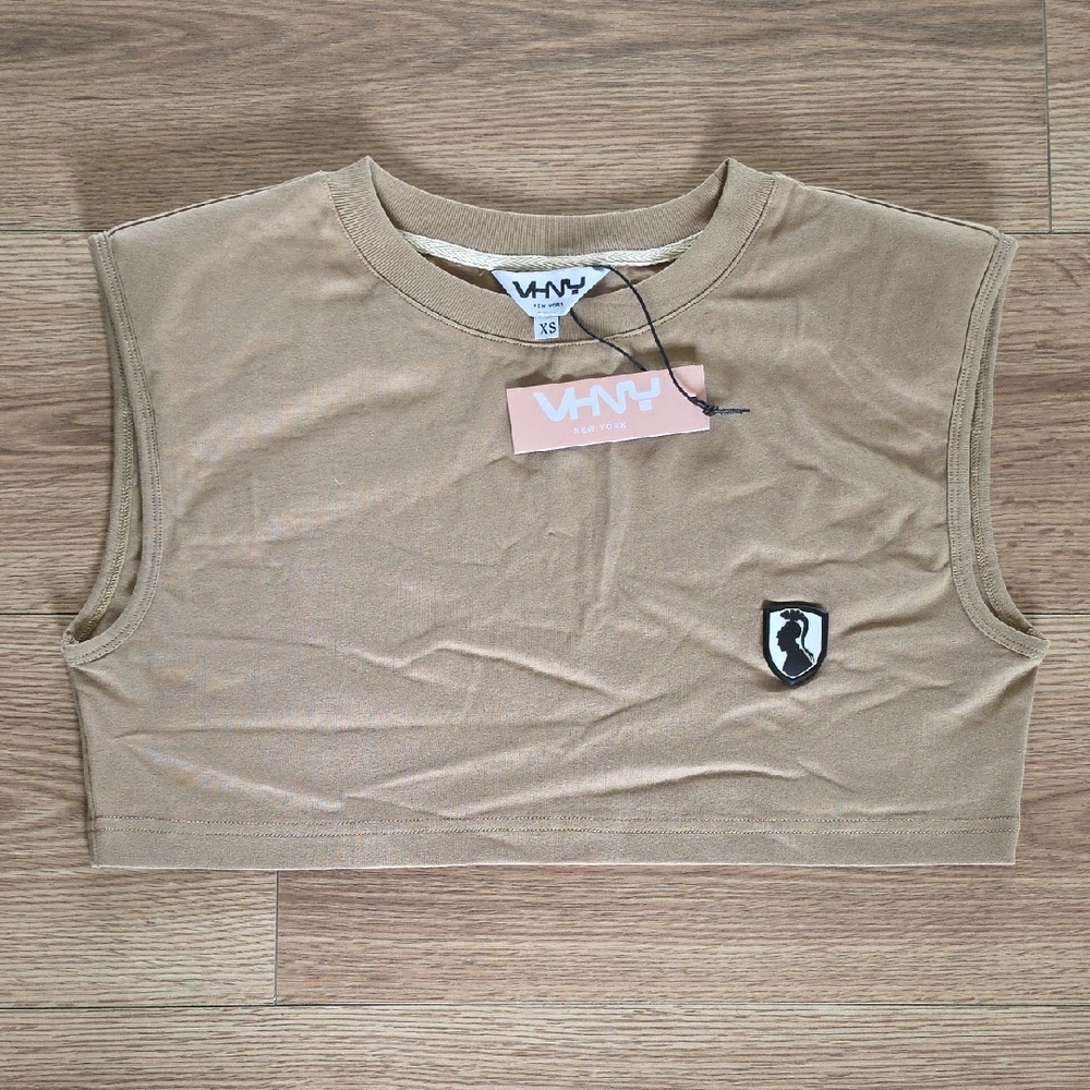 VHNY Tan Cropped Tee with Shoulder Pads, *NWT*, Size Extra Small
